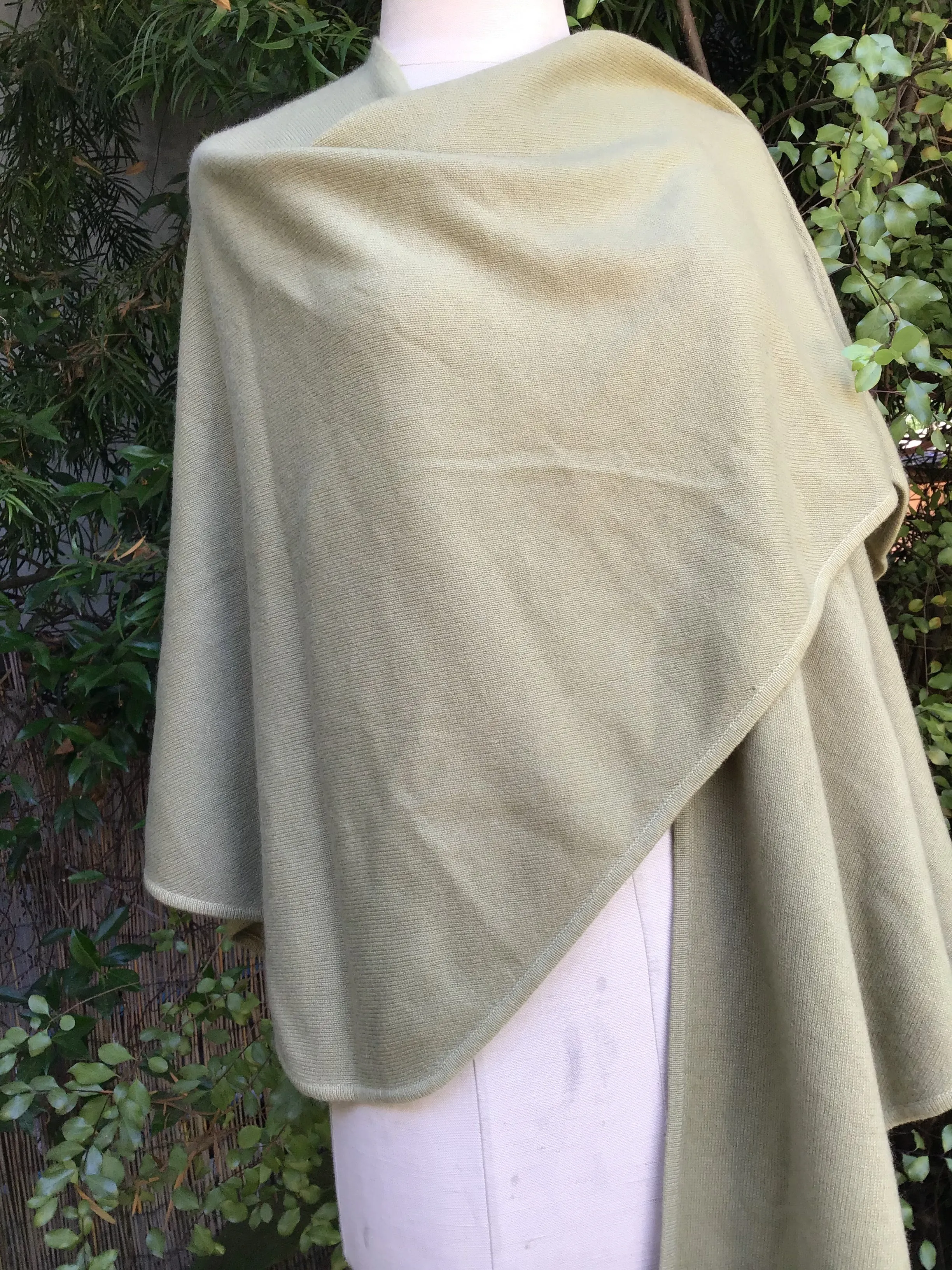 100% Cashmere Shawl - Small