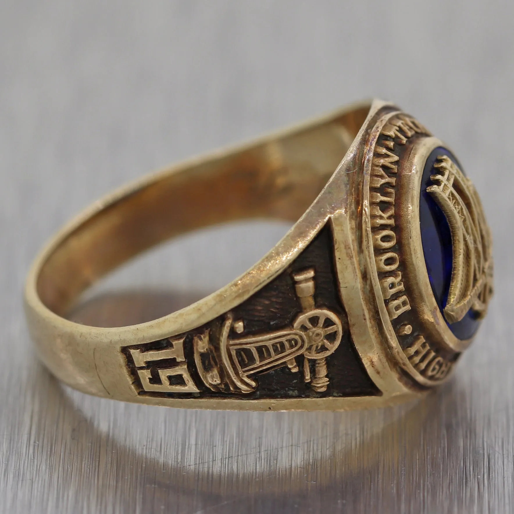 1942 Brooklyn Tech High School 10k Yellow Gold Class Ring
