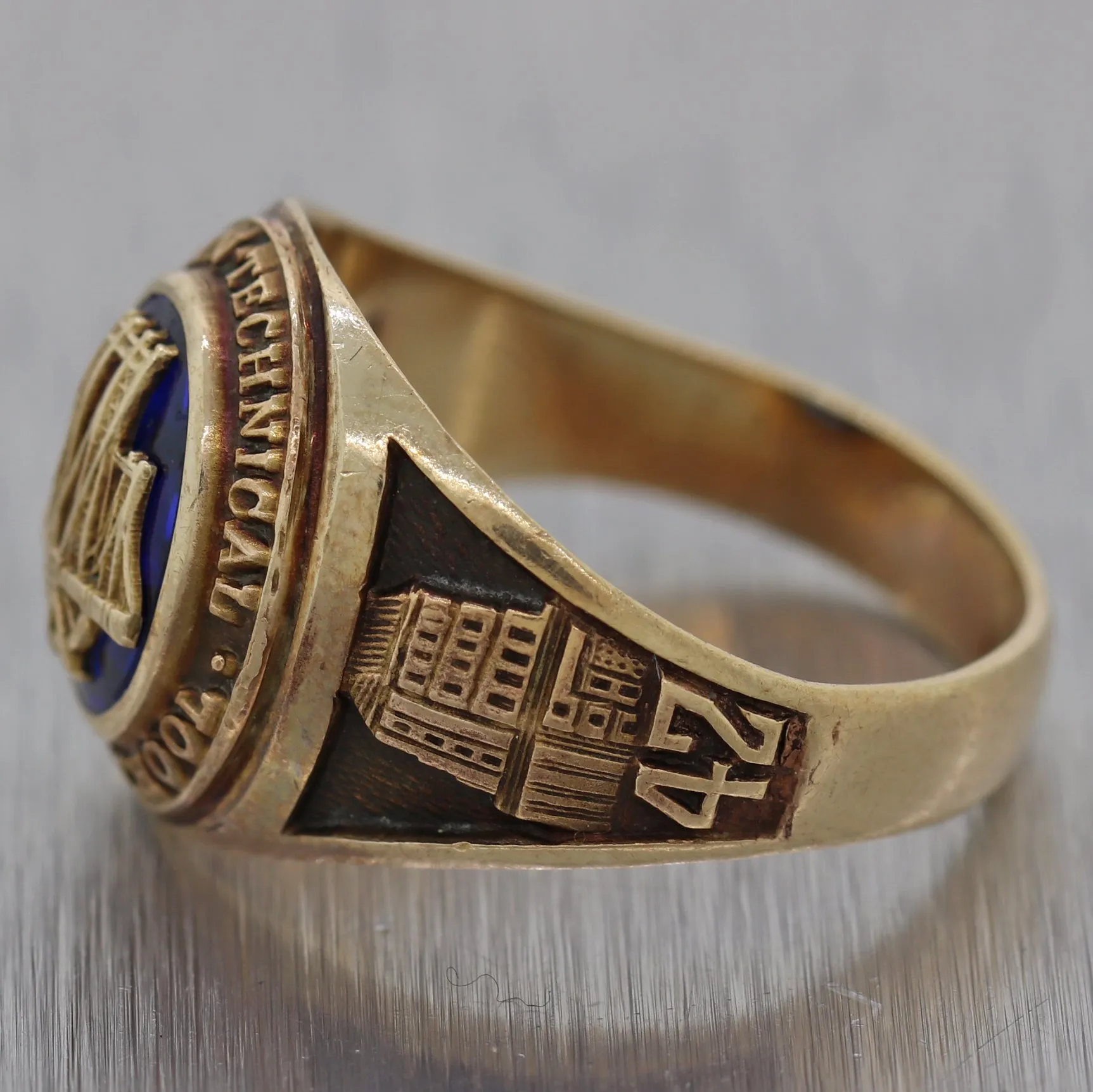 1942 Brooklyn Tech High School 10k Yellow Gold Class Ring