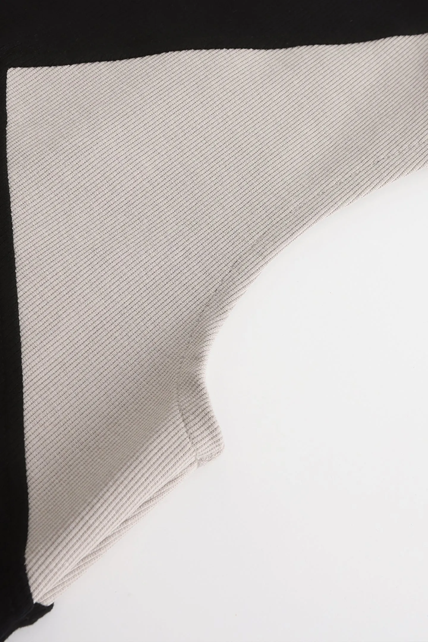 Disark Knitted Cashmere Ribbed T-shirt