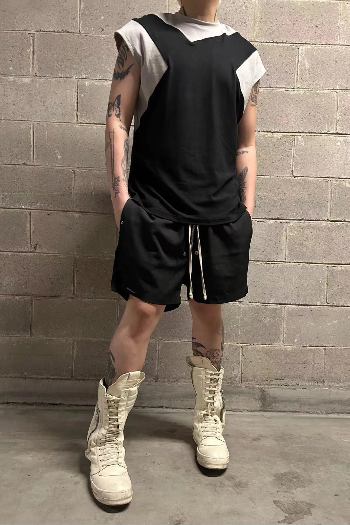 Disark Knitted Cashmere Ribbed T-shirt