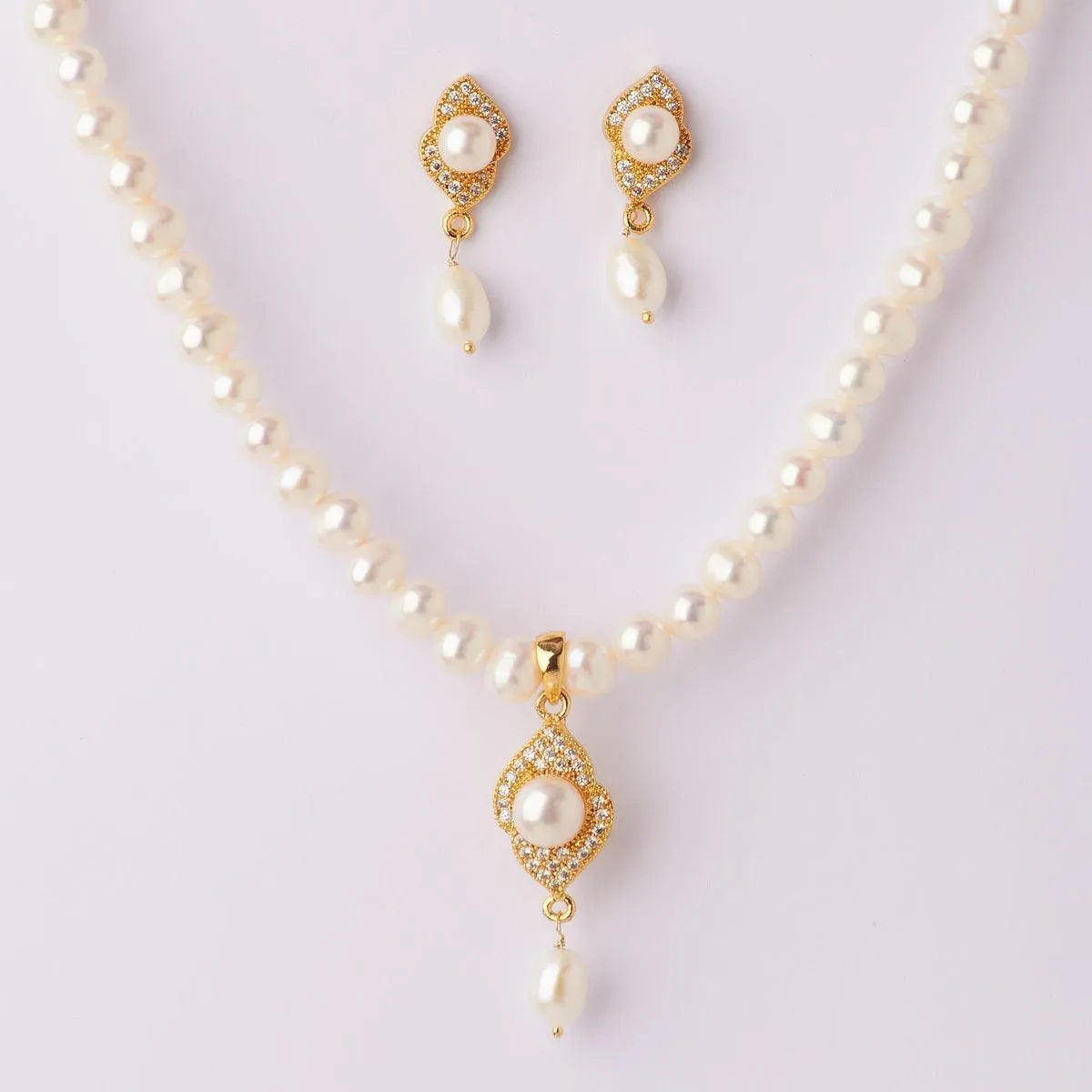Elegant Real Pearl Necklace Set