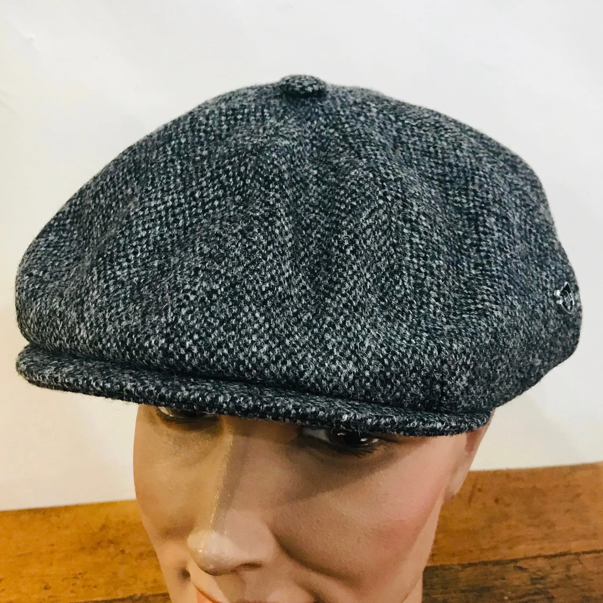 Hanna Hats of Donegal - Vintage Flat Cap - Irish Plain Wool Tweed - #C6/1 Emerald fleck