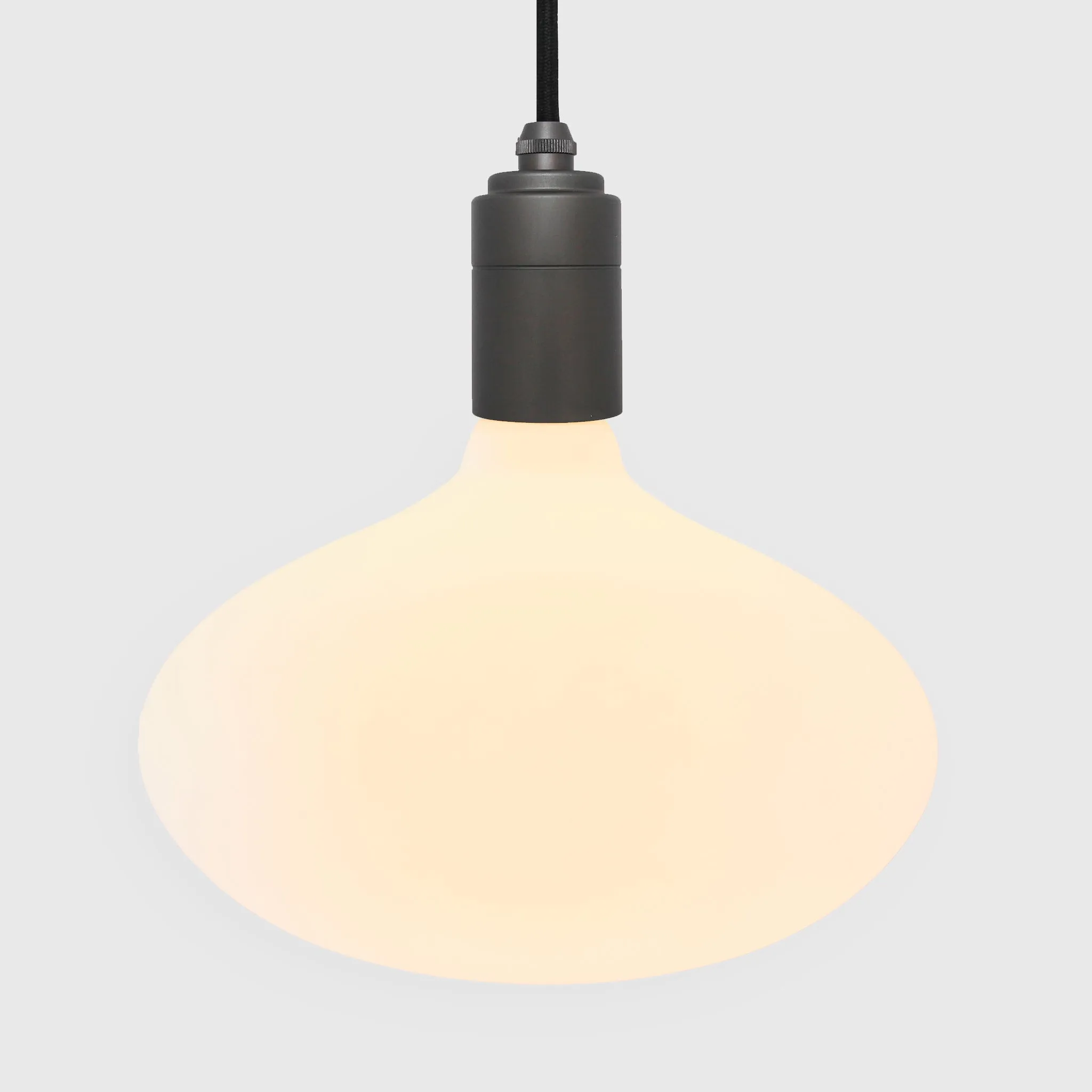 Oval II Plug-In Pendant in Graphite